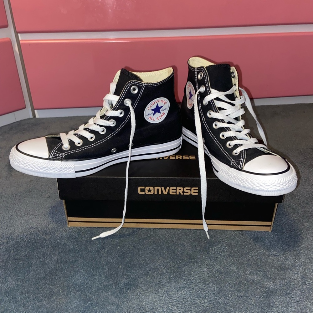 NWOT black high top converse size 9